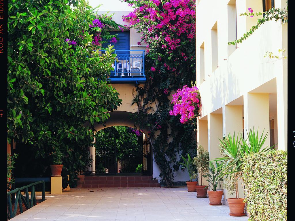 Castello Village Resort Сисси Экстерьер фото